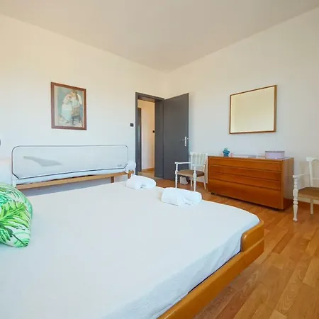 Nino Bixio Wifi Apartment *