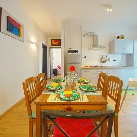 Nino Bixio Wifi Apartment *