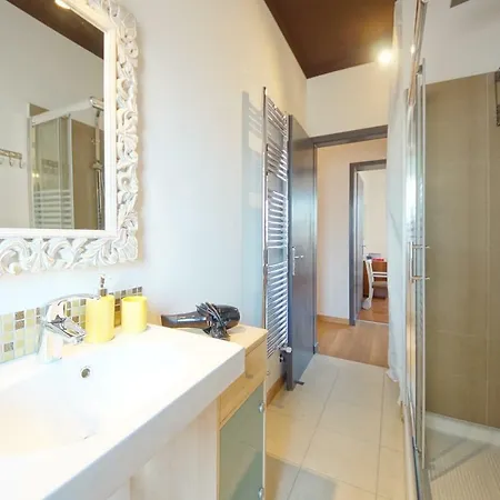Nino Bixio Wifi Apartment *
